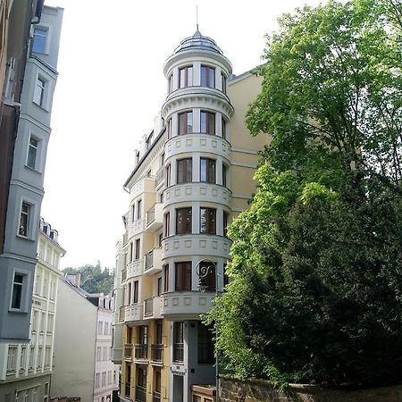 Karlovy Vary, Dum U Mari Magdaleny - 100 M Od Vridla Esterno foto