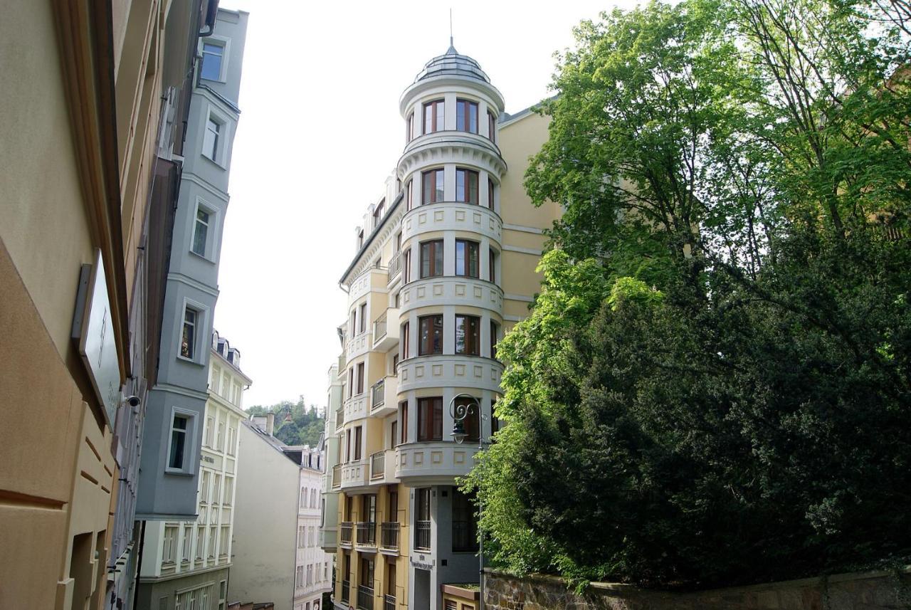 Karlovy Vary, Dum U Mari Magdaleny - 100 M Od Vridla Esterno foto